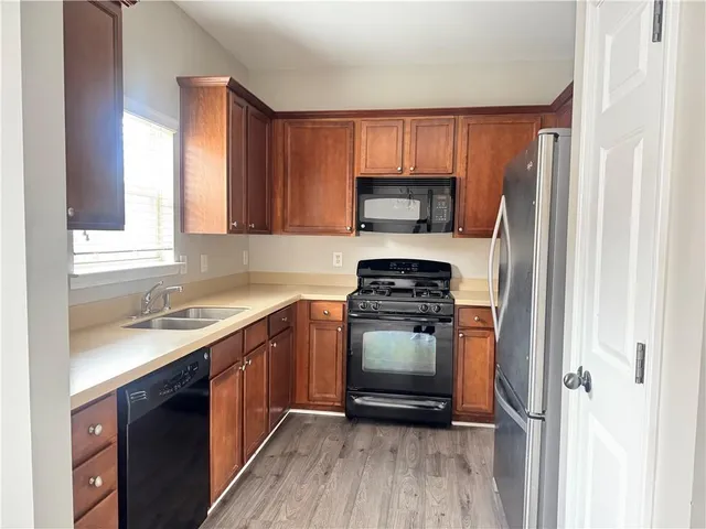 $2,000 | 1013 Nightfall Court Northwest, Unit 10, Suwanee, GA 30024