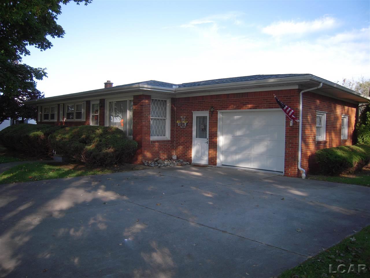 3988 West Dunbar Road Monroe, MI 48161 - Photo 3 of 40 Gallery Image 3