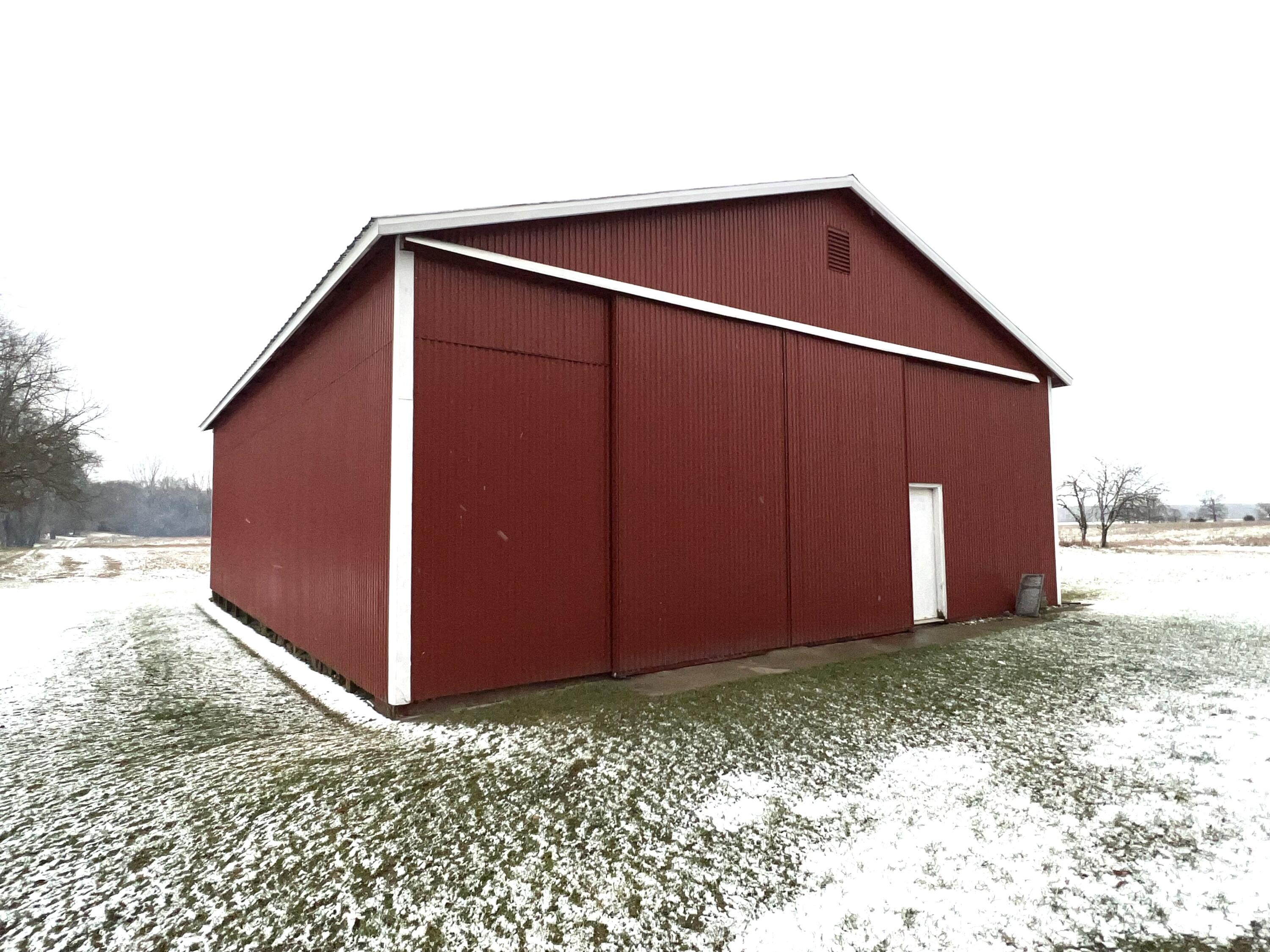 678 West Central Road Bronson, MI 49028 - Photo 5 of 23 IMG_4842