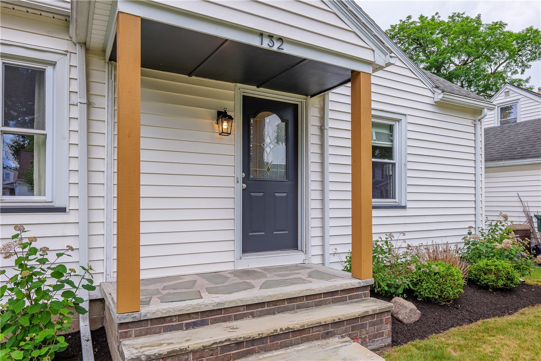 132 Presque Street Rochester, NY 14609 - Photo 3 of 49