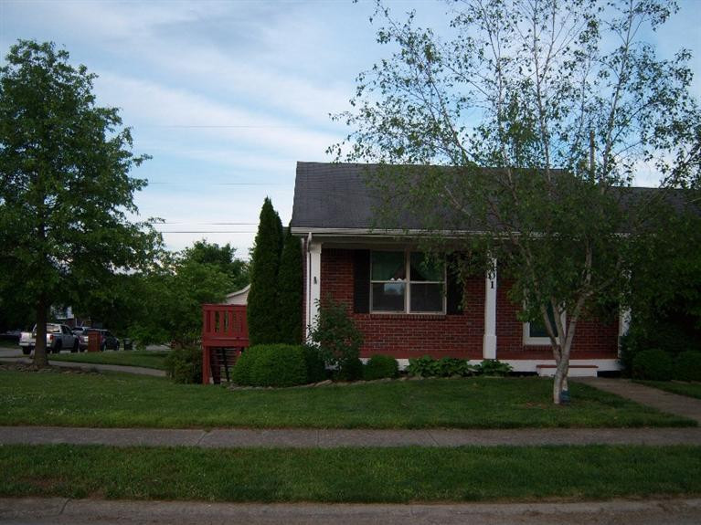 401 Bohicket Road Wilmore, KY 40390 - Photo 2 of 25 Photo 2