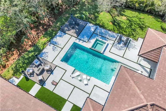 $7,250,000 | 18 Caribbean Road, Naples, FL 34108