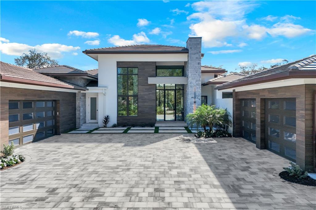 18 Caribbean Road Naples, FL 34108 - Photo 6 of 45 Front elevation