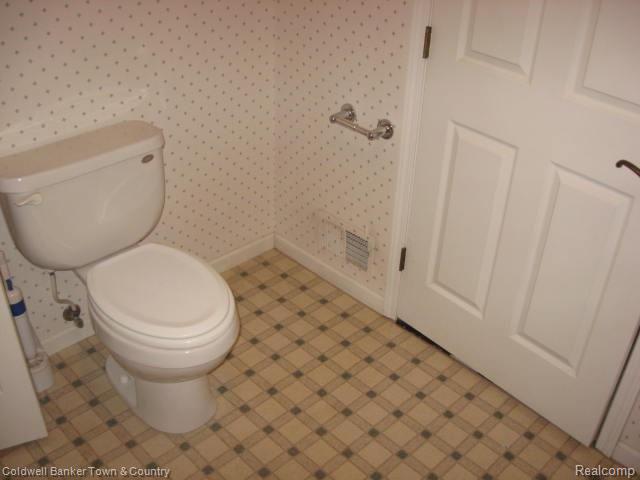 14970 Haggerty Road Belleville, MI 48111 - Photo 38 of 73 IMG_3435.JPG