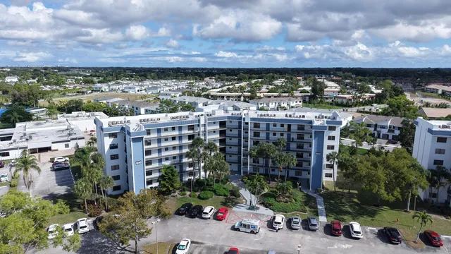 $1,500 | 4640 Lucerne Lakes Boulevard West, Unit 508, Lake Worth, FL 33467