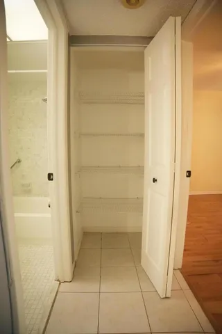 $1,500 | 4640 Lucerne Lakes Boulevard West, Unit 508, Lake Worth, FL 33467