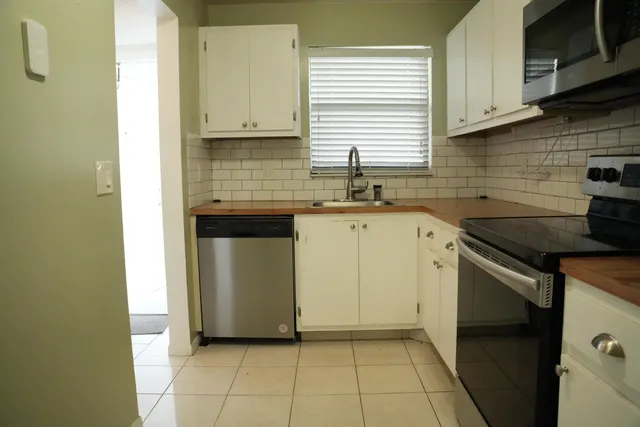 $1,500 | 4640 Lucerne Lakes Boulevard West, Unit 508, Lake Worth, FL 33467