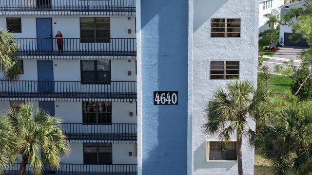 $1,500 | 4640 Lucerne Lakes Boulevard West, Unit 508, Lake Worth, FL 33467