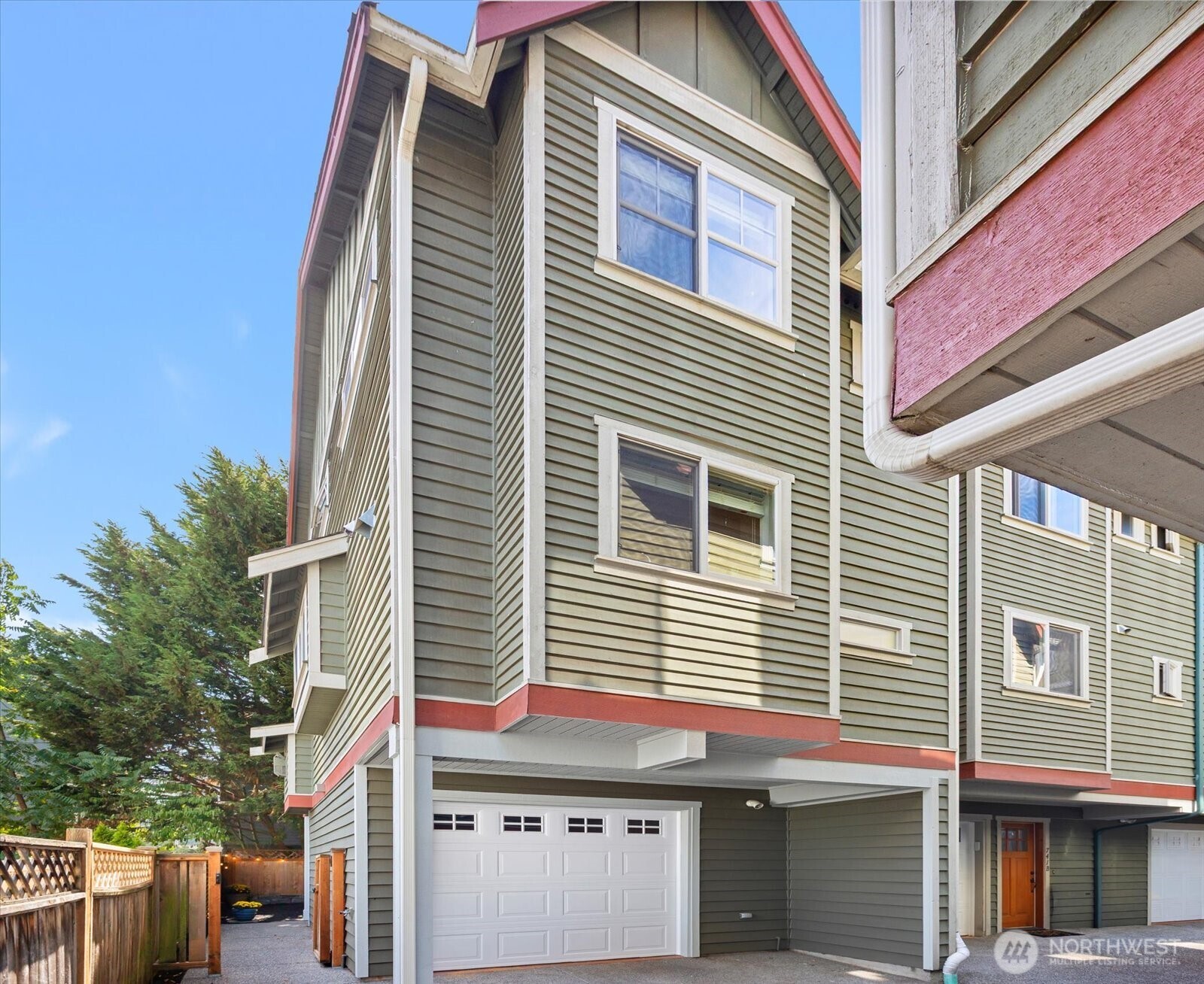 741 North 94th Street, Unit C Seattle, WA 98103 - Photo 1 of 26 Gallery Image 1