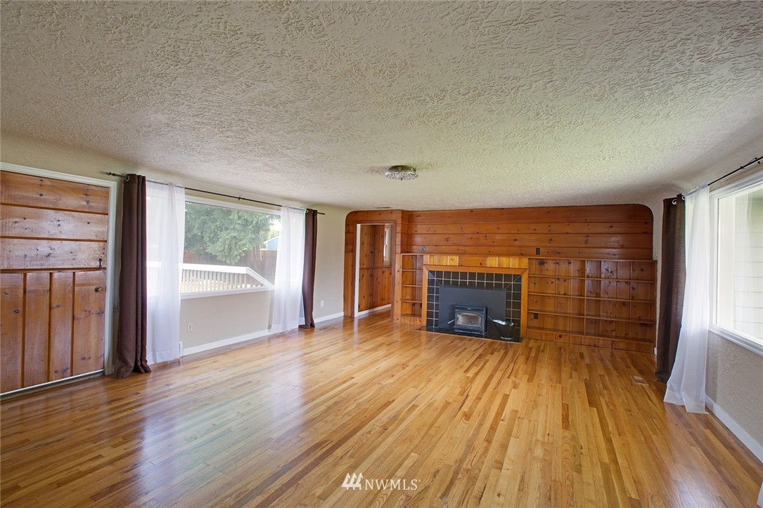1832 Meade McCumber Road East Sumner, WA 98390 - Photo 2 of 10 Gallery Image 2