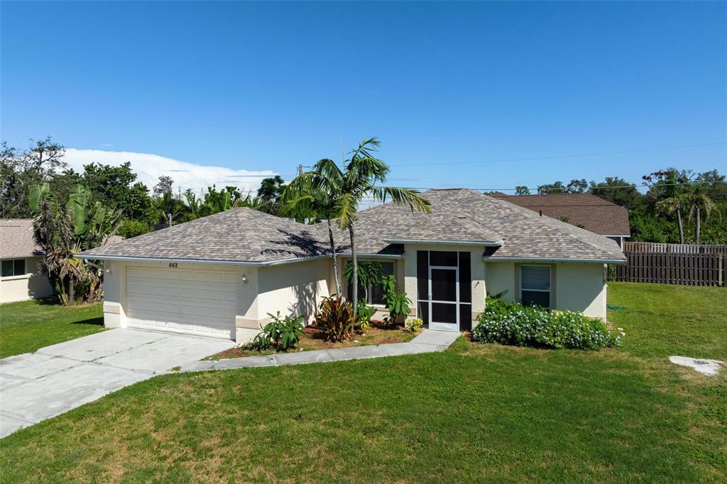 662 Flamingo Road Venice, FL 34293 - Photo 3 of 34 front Exterior