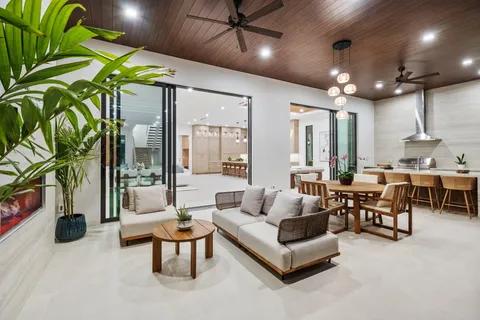 $7,450,000 | 247 Seville Road, West Palm Beach, FL 33405