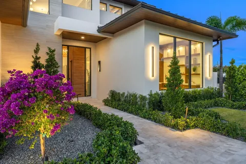 $7,450,000 | 247 Seville Road, West Palm Beach, FL 33405