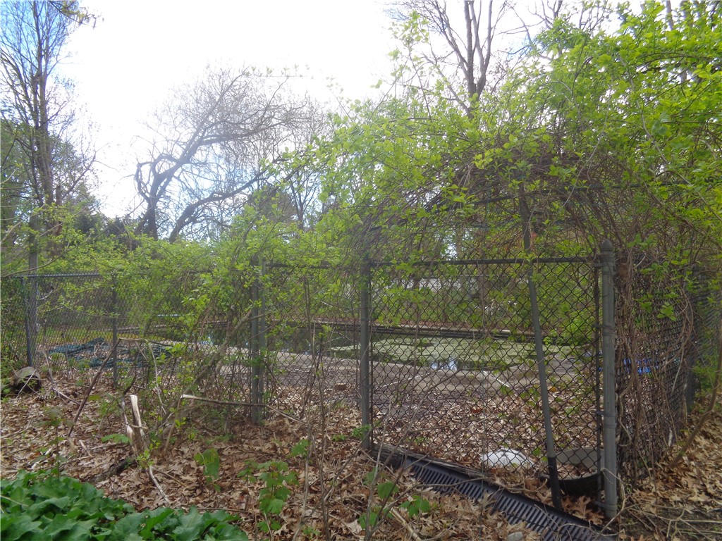 74 Balcom Avenue Warwick, RI 02889 - Photo 5 of 17