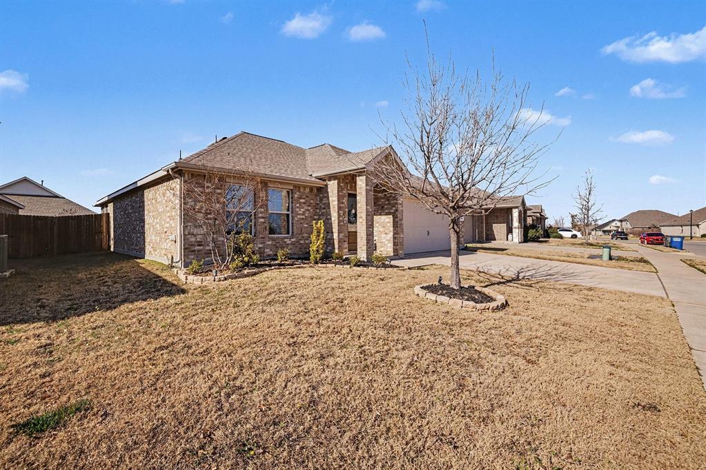 406 Madrone Lane Princeton, TX 75407 - Photo 2 of 31