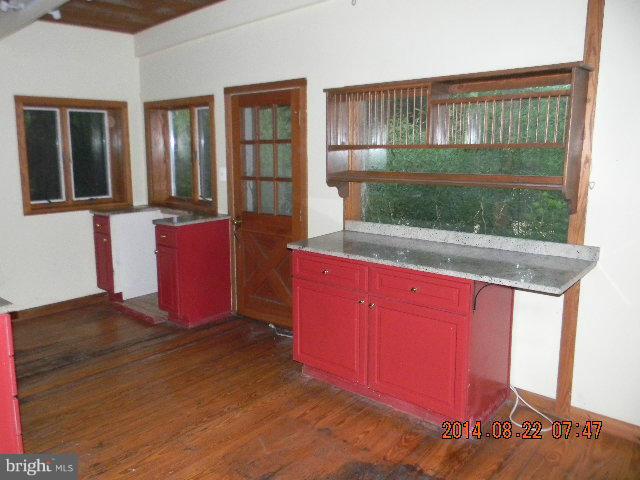 240 Haverton Road Arnold, MD 21012 - Photo 11 of 18 Kitchen