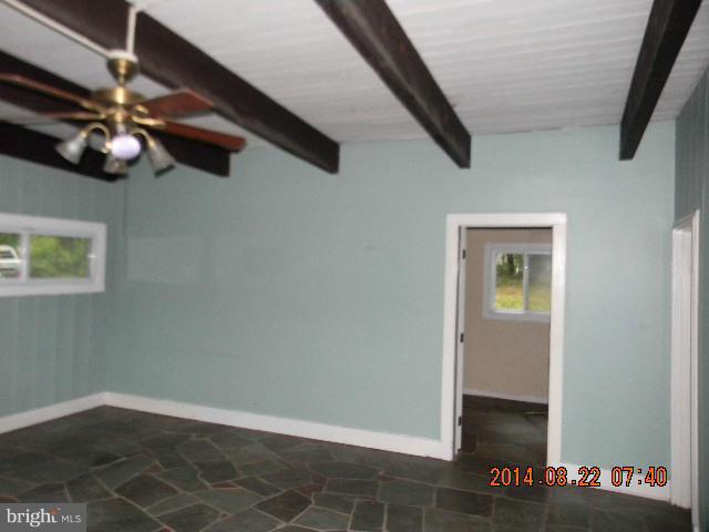 Bedroom (Master)
