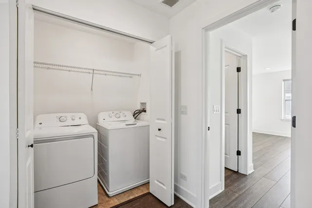 $509,900 | 322 Timberleaf Circle, Roselle, IL 60172