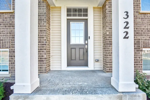 $509,900 | 322 Timberleaf Circle, Roselle, IL 60172