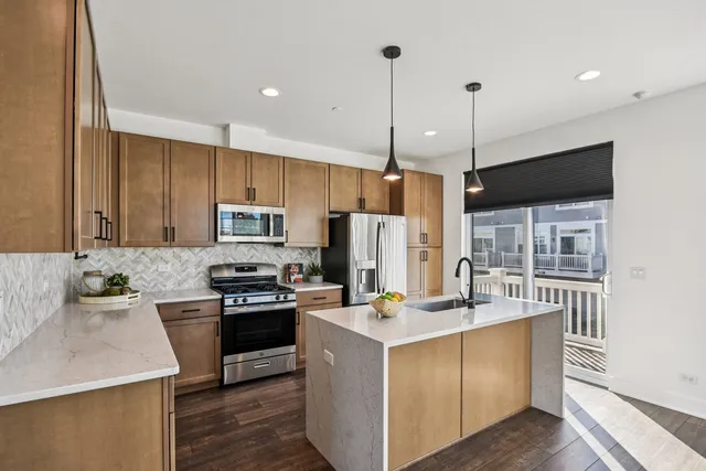 $509,900 | 322 Timberleaf Circle, Roselle, IL 60172