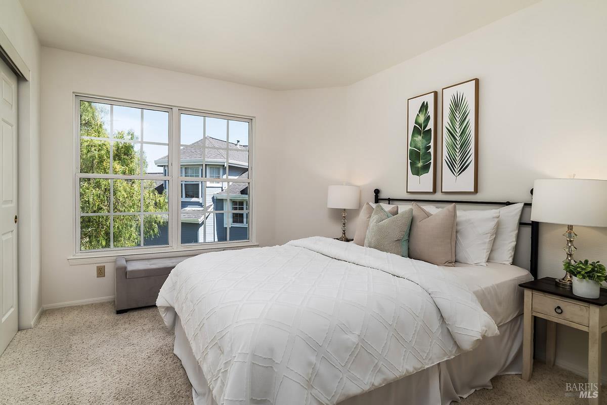 66 Mariners Circle San Rafael, CA 94903 - Photo 17 of 26 Gallery Image 17