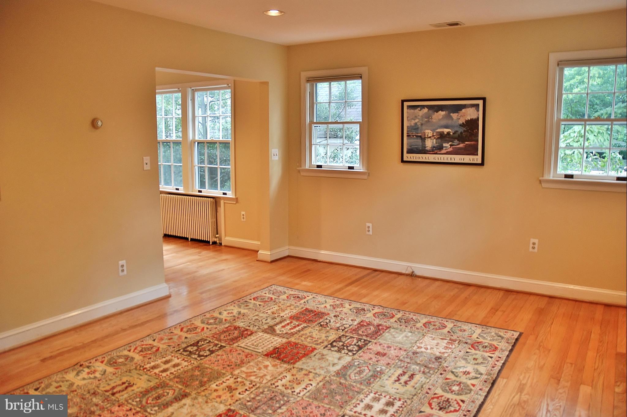 3310 Edgewood Road Kensington, MD 20895 - Photo 3 of 28 Living Room