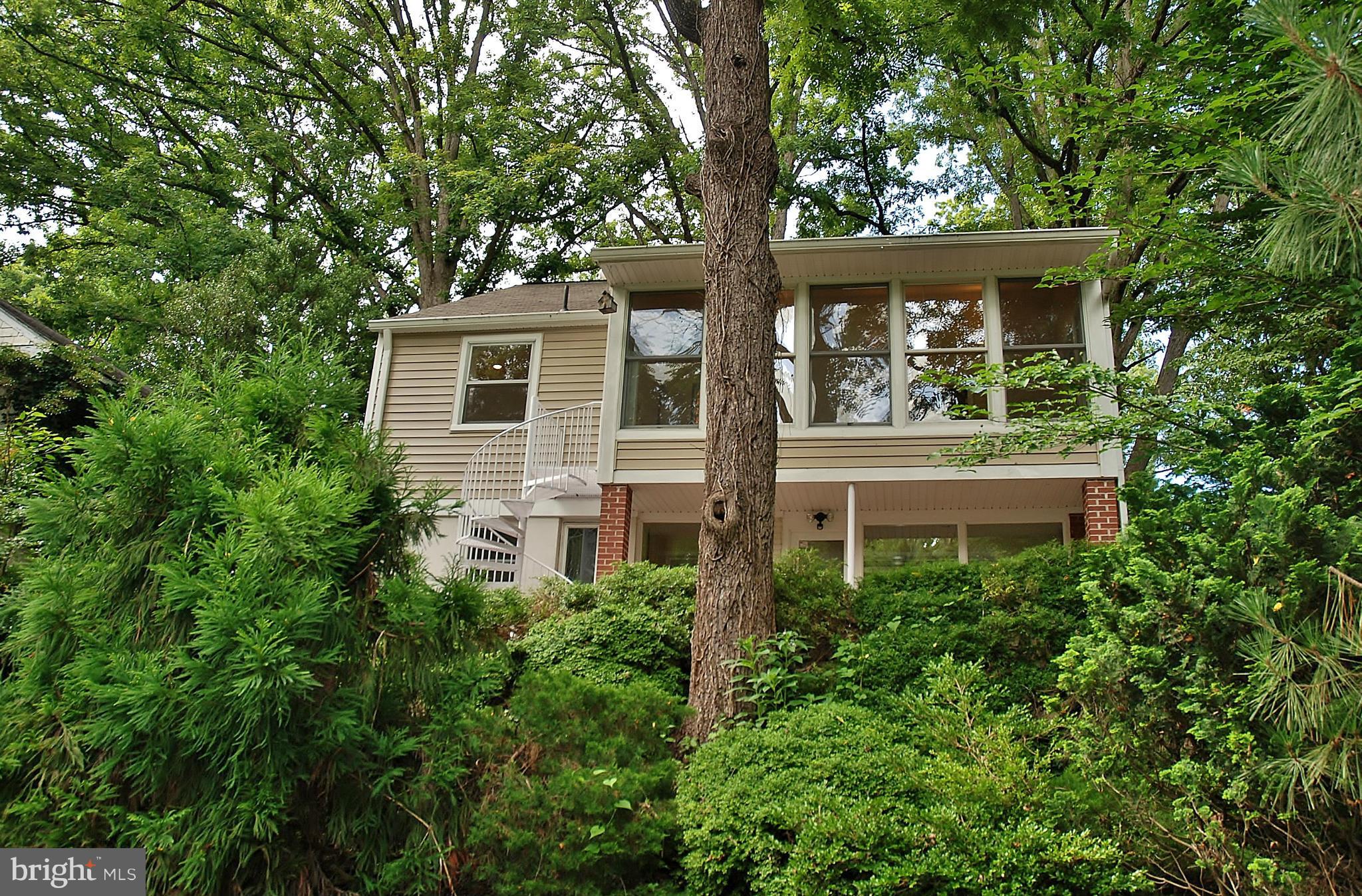 3310 Edgewood Road Kensington, MD 20895 - Photo 23 of 28 Exterior (Rear)