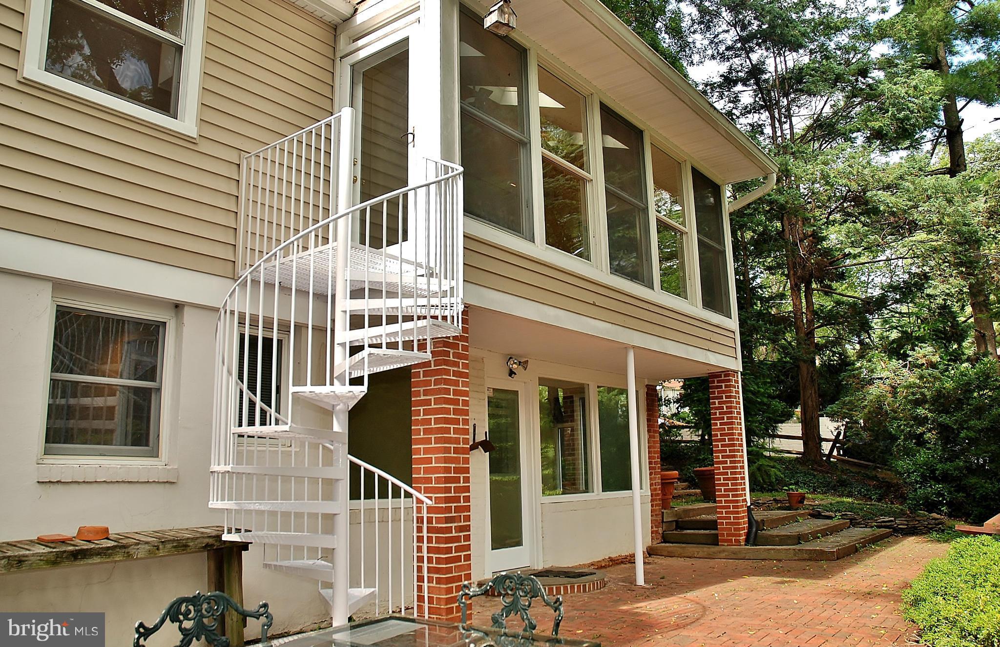 3310 Edgewood Road Kensington, MD 20895 - Photo 24 of 28 Exterior (Rear)