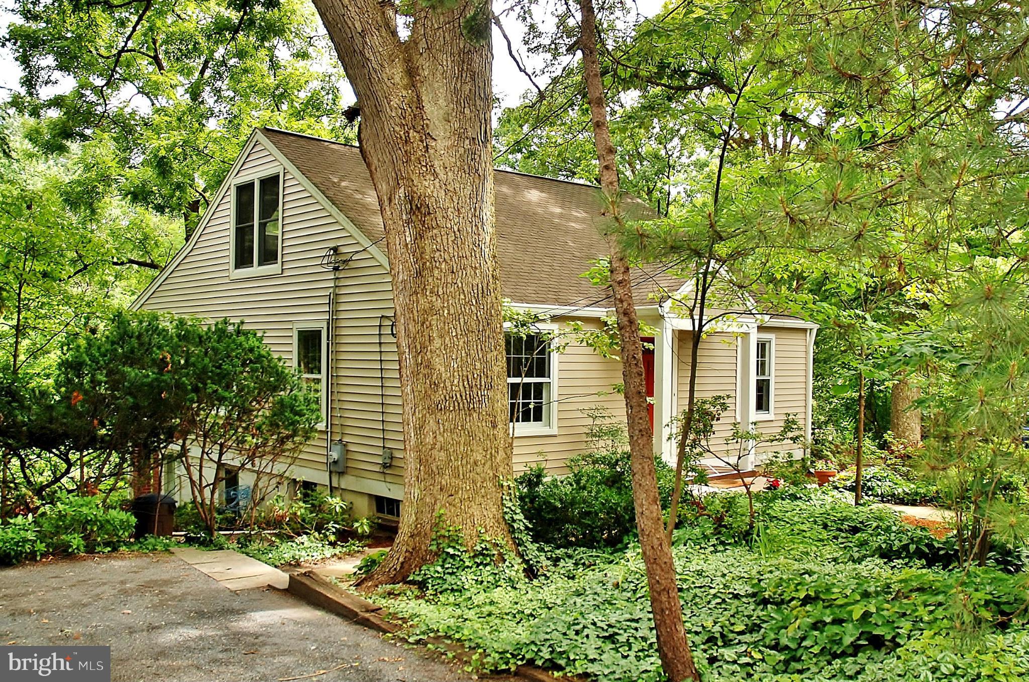 3310 Edgewood Road Kensington, MD 20895 - Photo 26 of 28 Exterior (Front)