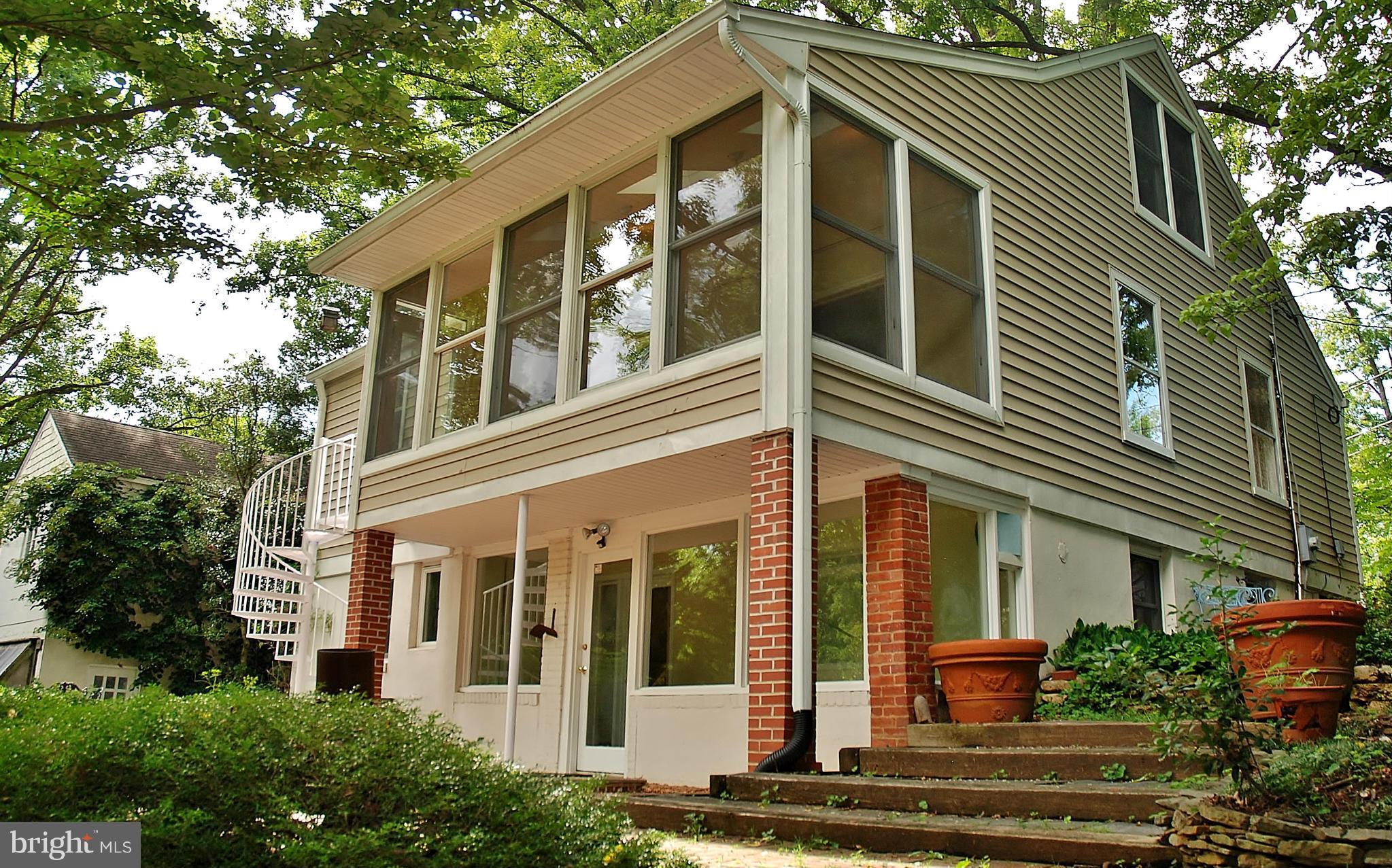 3310 Edgewood Road Kensington, MD 20895 - Photo 27 of 28 Exterior (Rear)