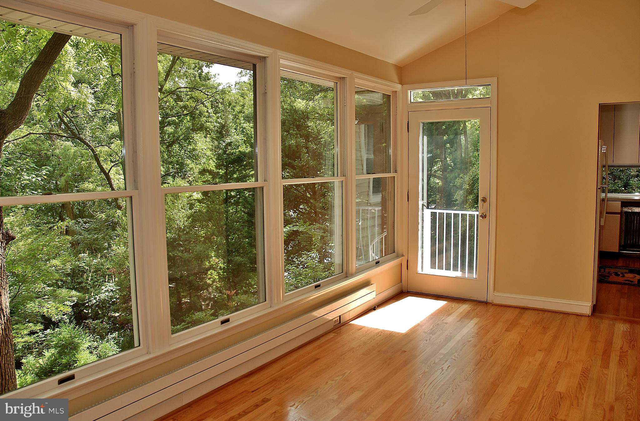 3310 Edgewood Road Kensington, MD 20895 - Photo 10 of 28 Interior (General)