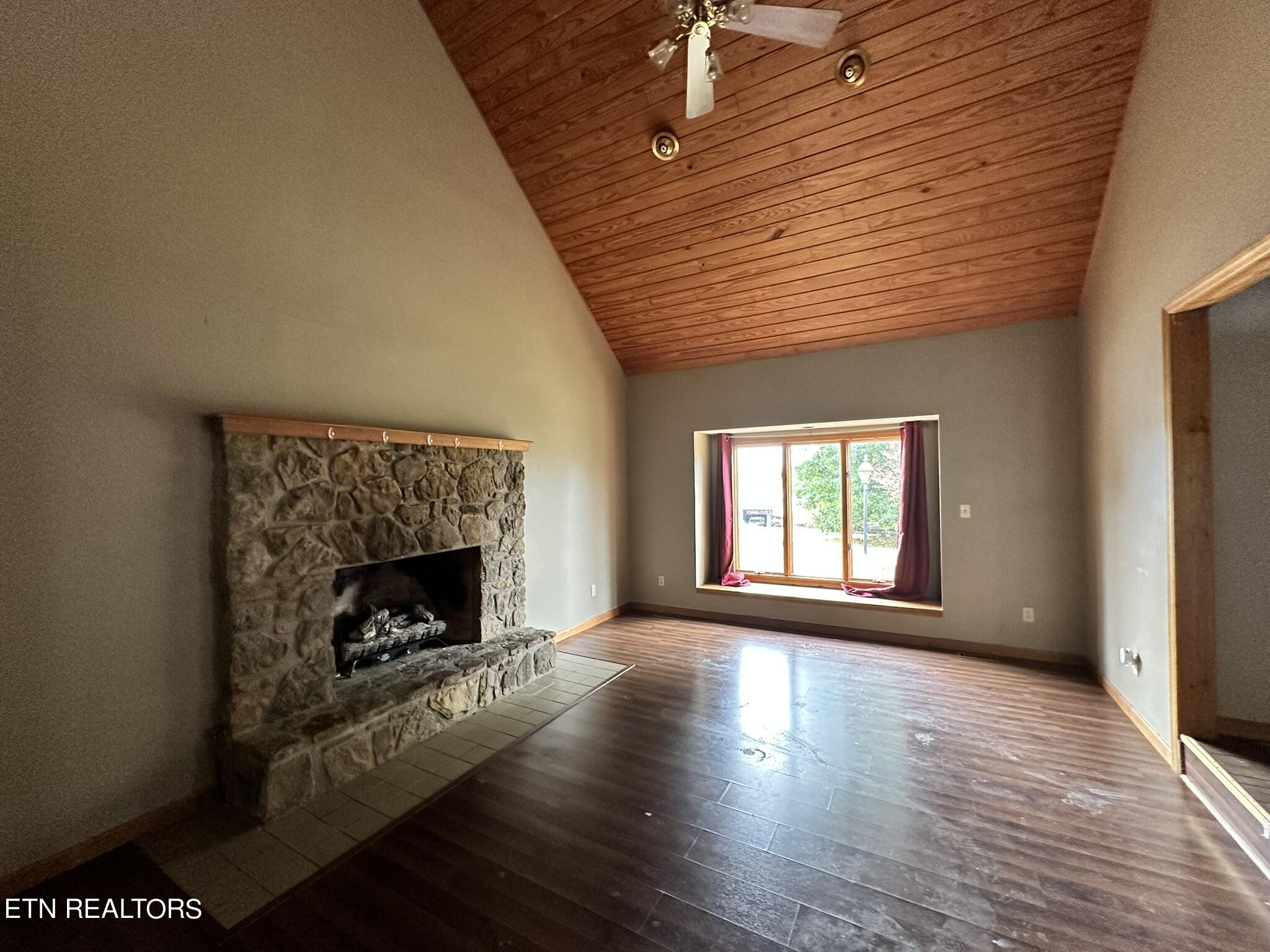 243 Iris Drive Harrogate, TN 37752 - Photo 19 of 54 IMG_5065