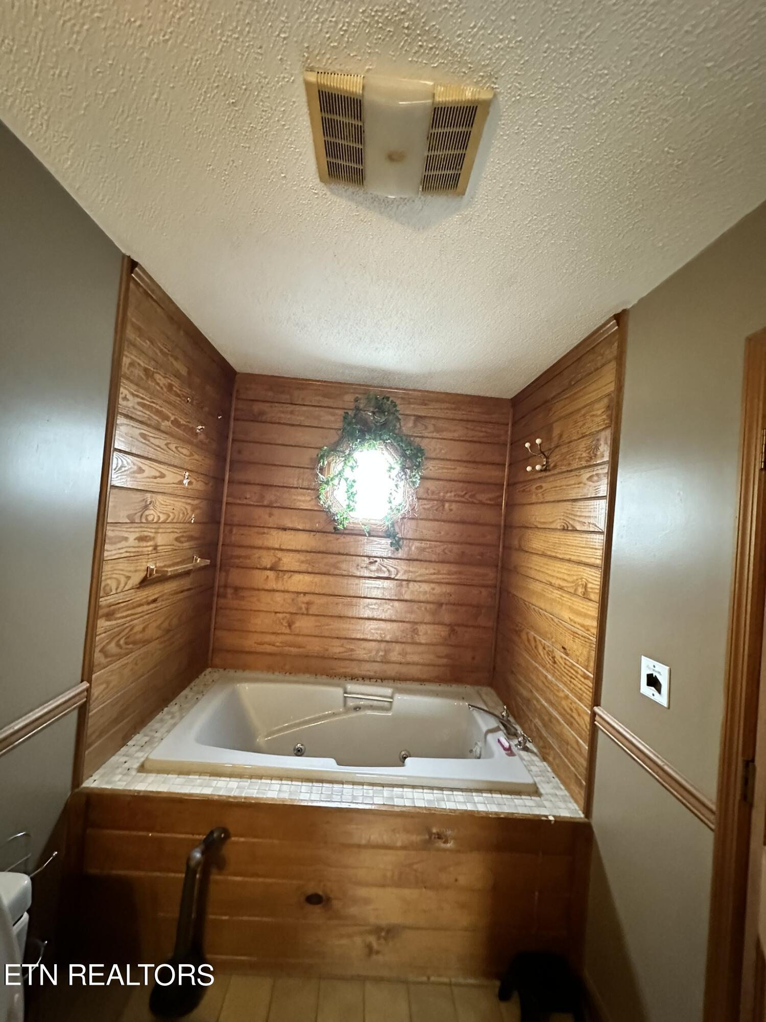 243 Iris Drive Harrogate, TN 37752 - Photo 30 of 54 IMG_5090