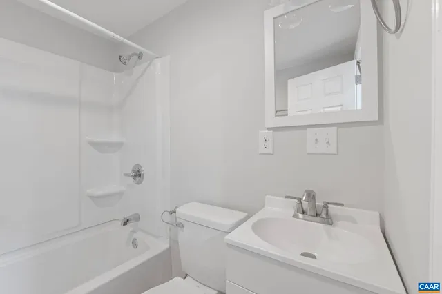 $350,000 | 4292 West River Road, Scottsville, VA 24590