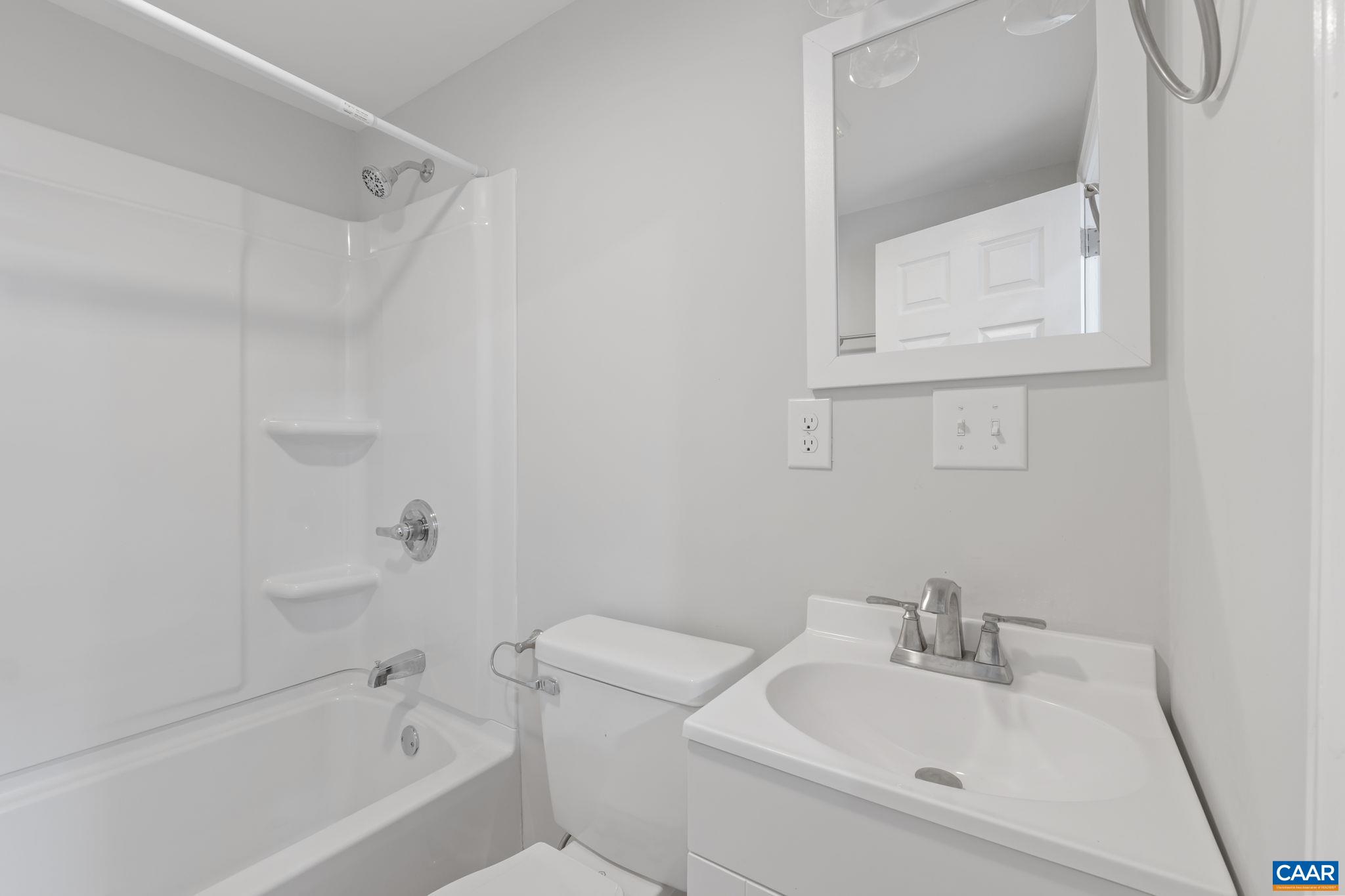 4292 West River Road Scottsville, VA 24590 - Photo 13 of 26