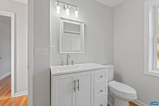 $350,000 | 4292 West River Road, Scottsville, VA 24590