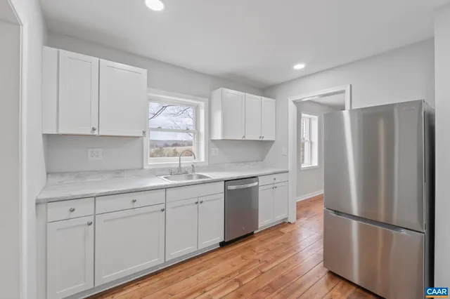 $350,000 | 4292 West River Road, Scottsville, VA 24590