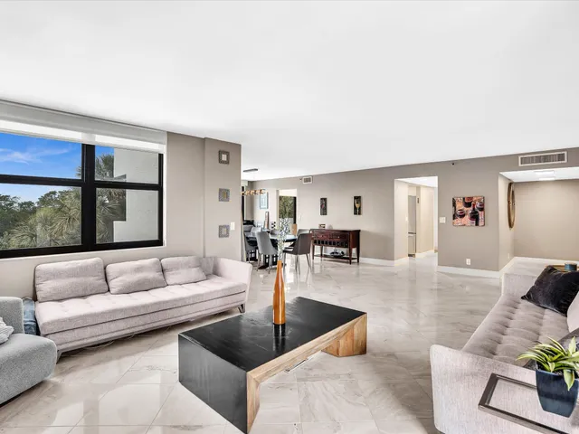 $845,000 | 2001 North Ocean Boulevard, Unit 305, Boca Raton, FL 33431