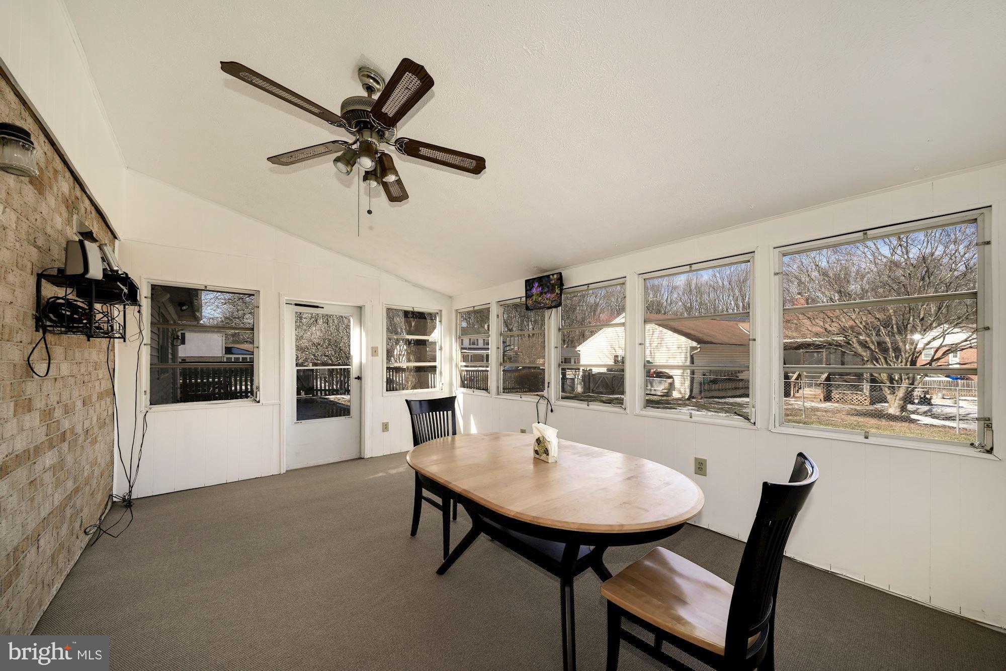 19300 Olney Mill Road Olney, MD 20832 - Photo 19 of 35 Sun room