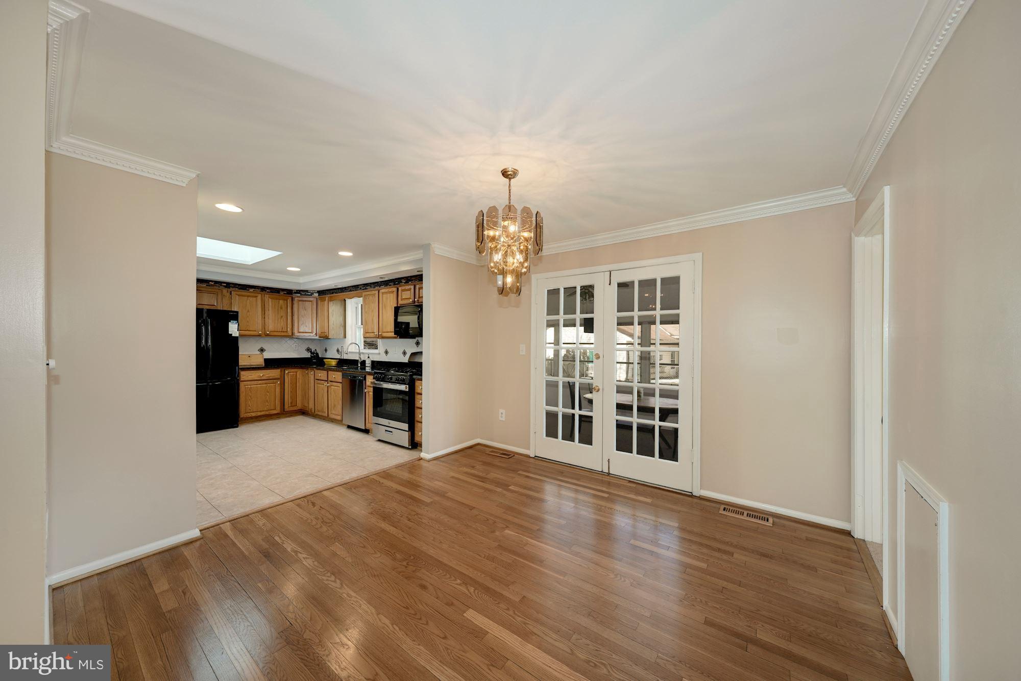 19300 Olney Mill Road Olney, MD 20832 - Photo 7 of 35 Dinning room