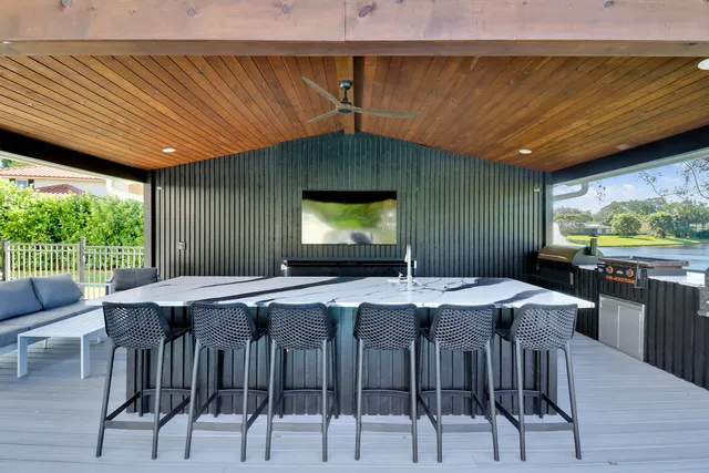 $2,490,000 | 19503 Trails End Terrace, Jupiter, FL 33458