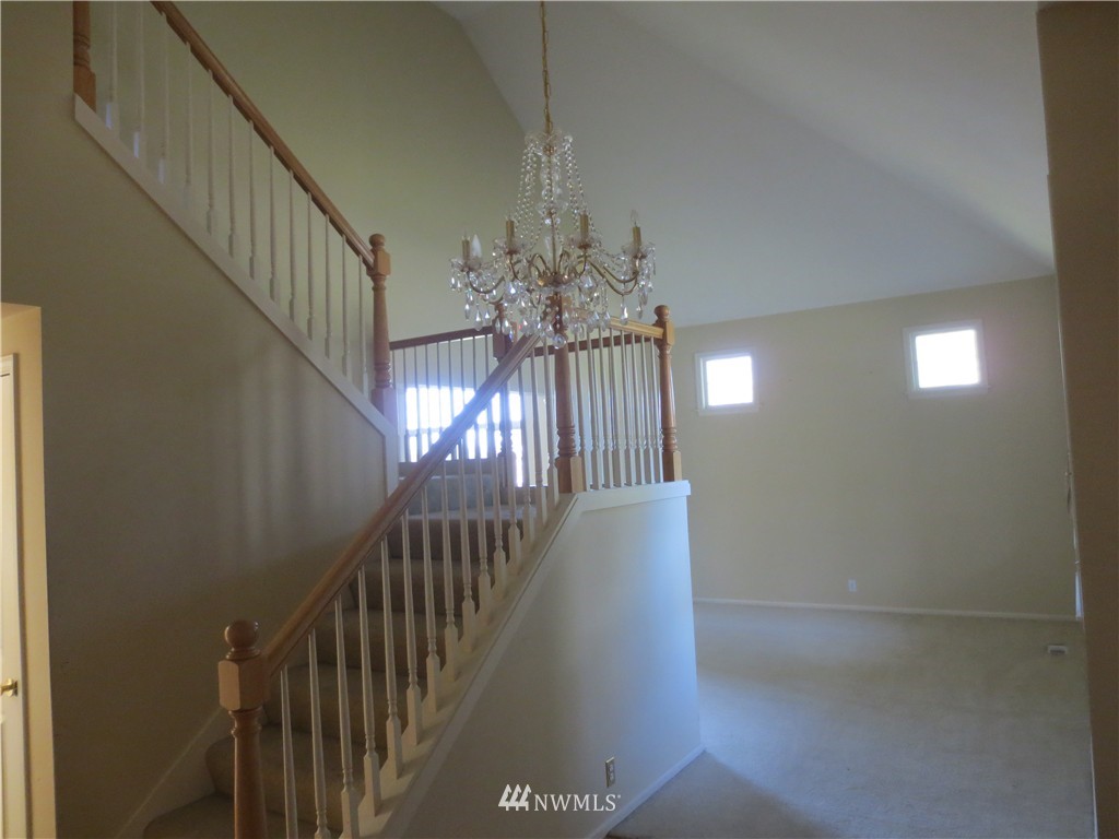 20404 29th Avenue Southeast Bothell, WA 98021 - Photo 7 of 25