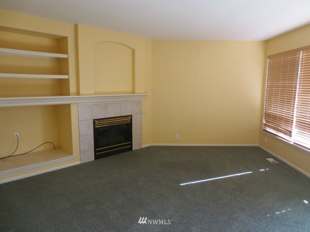 20404 29th Avenue Southeast Bothell, WA 98021 - Photo 8 of 25