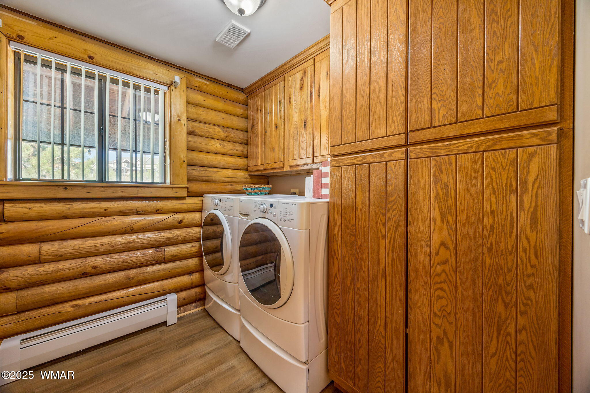 1850 Ansell Road Heber, AZ 85928 - Photo 23 of 34 a view of a washer and dryer in a laundry room