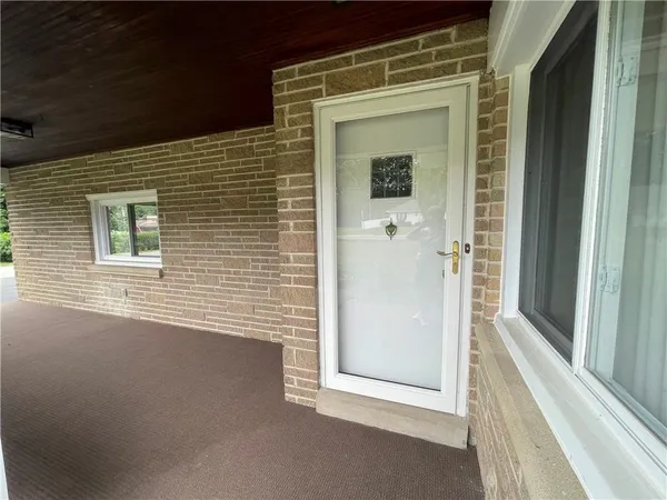 $314,900 | 110 Ellis Avenue, Hermitage, PA 16148