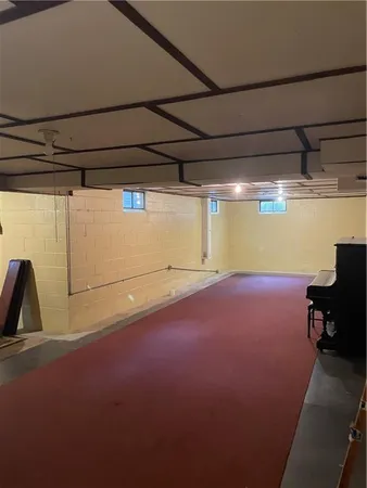 $314,900 | 110 Ellis Avenue, Hermitage, PA 16148