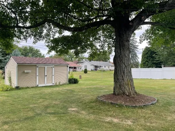 $314,900 | 110 Ellis Avenue, Hermitage, PA 16148