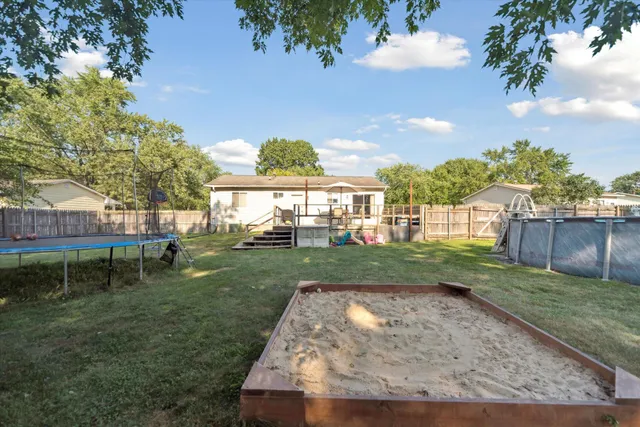 $184,999 | 331 Scarlett Oak Lane, Perry, MI 48872