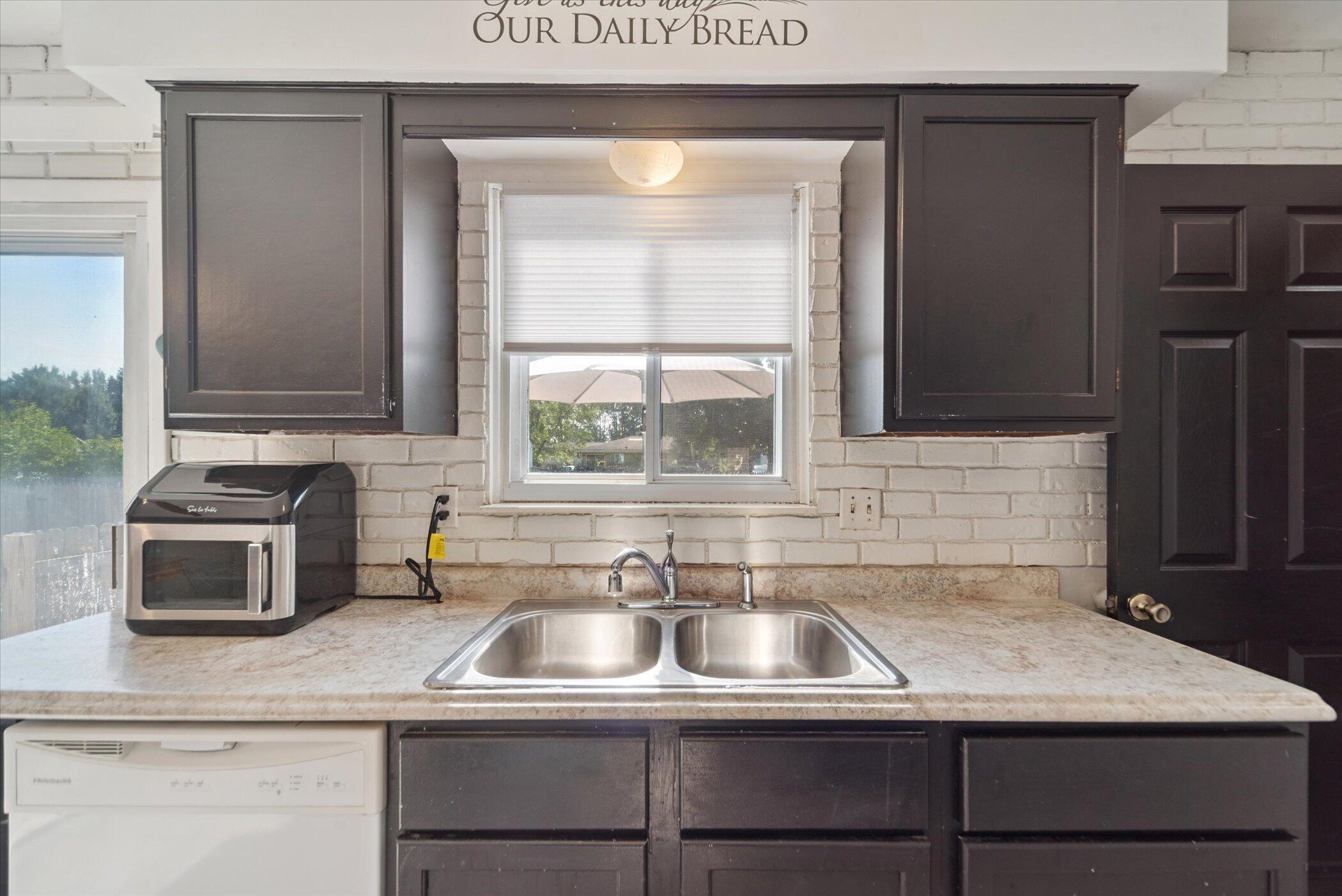 331 Scarlett Oak Lane Perry, MI 48872 - Photo 6 of 23 11-331-Scarlett-Oak-Ln-Perry-MI-48872-Wi