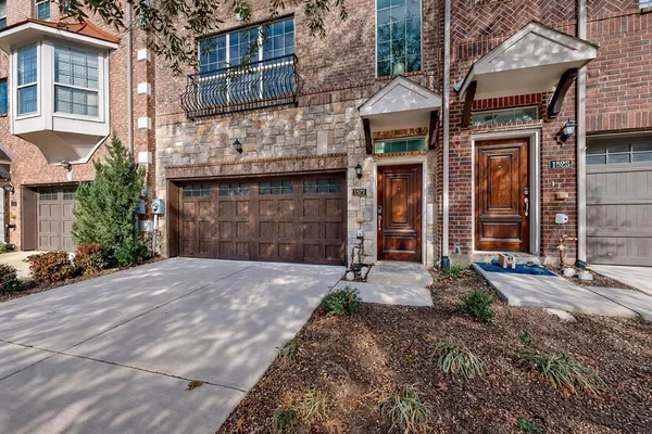 $2,850 | 1527 Biltmore Lane, Irving, TX 75063